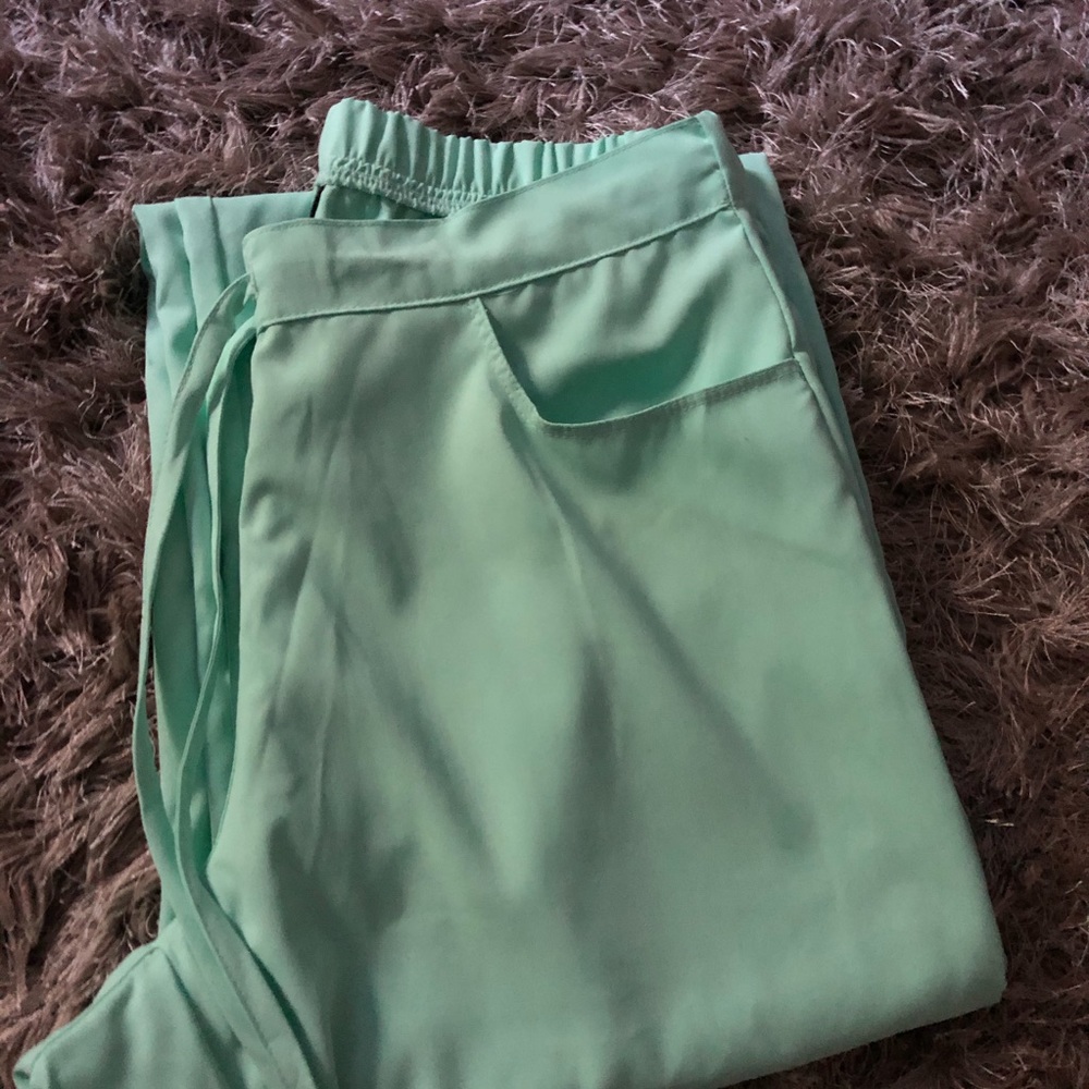 Scrub bottoms